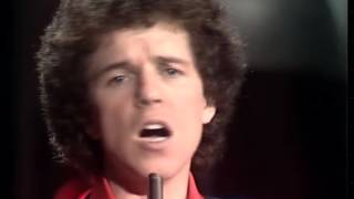 Leo Sayer - When I Need You (Official Music Video)