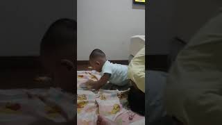 Bayi 11 bulan terjun bebas (1)