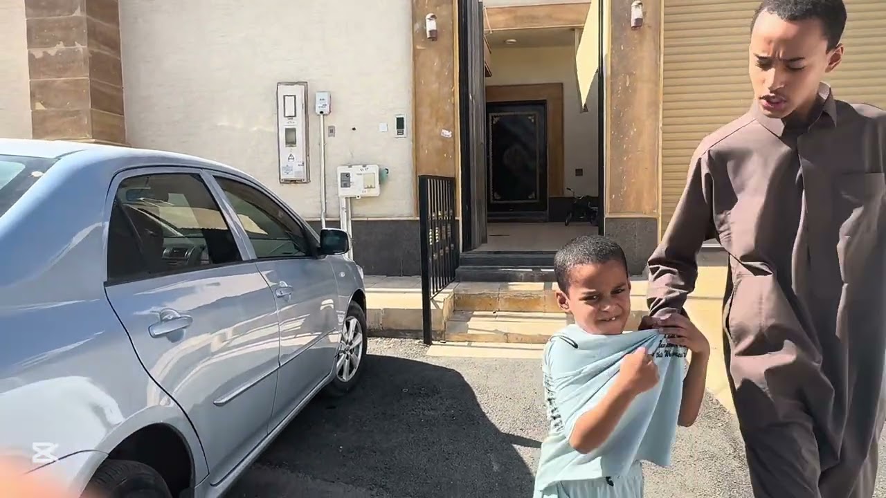 مسلسل شباب ‏الحاره الاحلقه الاول ‏شايب ‏المتقاعد ￼￼