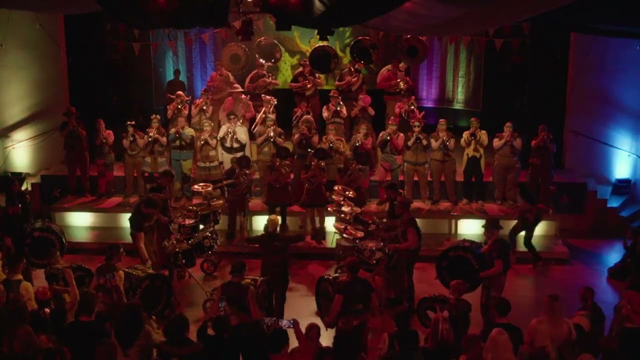 Lismerball 2026 - Hunghäfä Schwanden - 08 Lovers on the Sun