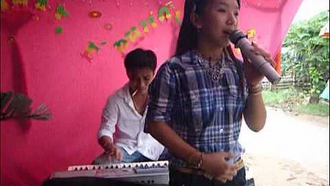 Chút Kỷ Niệm Buồn - Bé Quỳnh Như Thần Đồng Cổ Nhạc 11 Tuổi