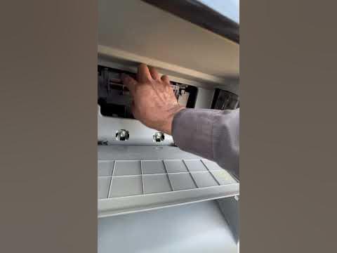 Kia Sorento AC not working properly. I wonder why - YouTube
