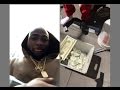 Davido Gives A New York Street Drummer & Beggar 20 Dollars (Photos, Video)