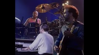 Phil Collins - Another Day In Paradise Live In Tokyo 1990