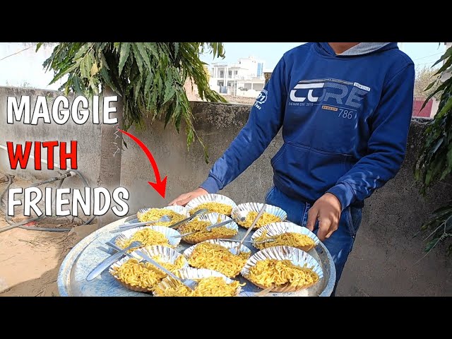 Having Fun of Maggie 🍜 With Friends At Yard || NON-EDITED VLOG || A1 Creation || class=
