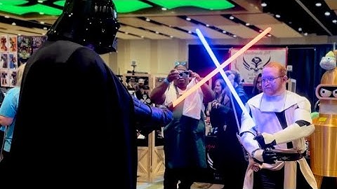Darth Vader Finds Obi-Wan At Fanboy Expo 2025!🔥