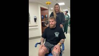 Jutta Leerdam with Jake Paul after his emergency jaw surgery