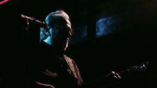 Kurt Michaels - 'Esikut Feitul'  live at TZ Gallery part 2 - 2004