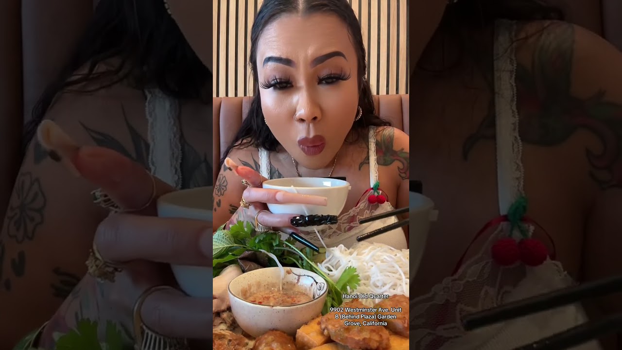 Hanoi old quarter Vietnamese food mukbang