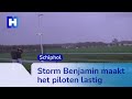 Vliegtuigen landen tijdens code oranje door storm Benjamin