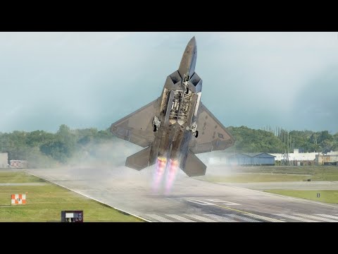 200 milyon dolarlık ABD F-22 Raptor tam art yakıcıyla dikey olarak havalanıyor
