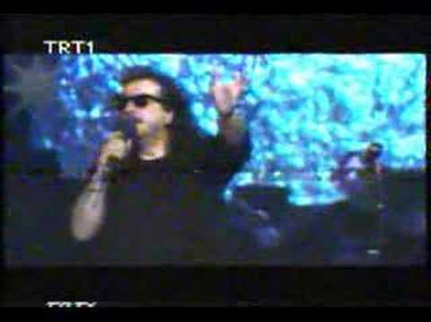 İlhan İrem - Gül Kokulu Çeyiz Sandığı mp3 indir