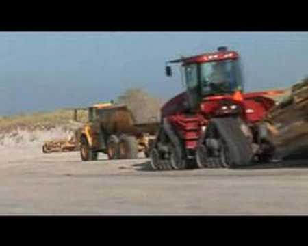 Trailer Einsatz der Maschinen auf der Nordseeinsel Wangerooge Mehr Infos auf www.landtechnikvideos.de.