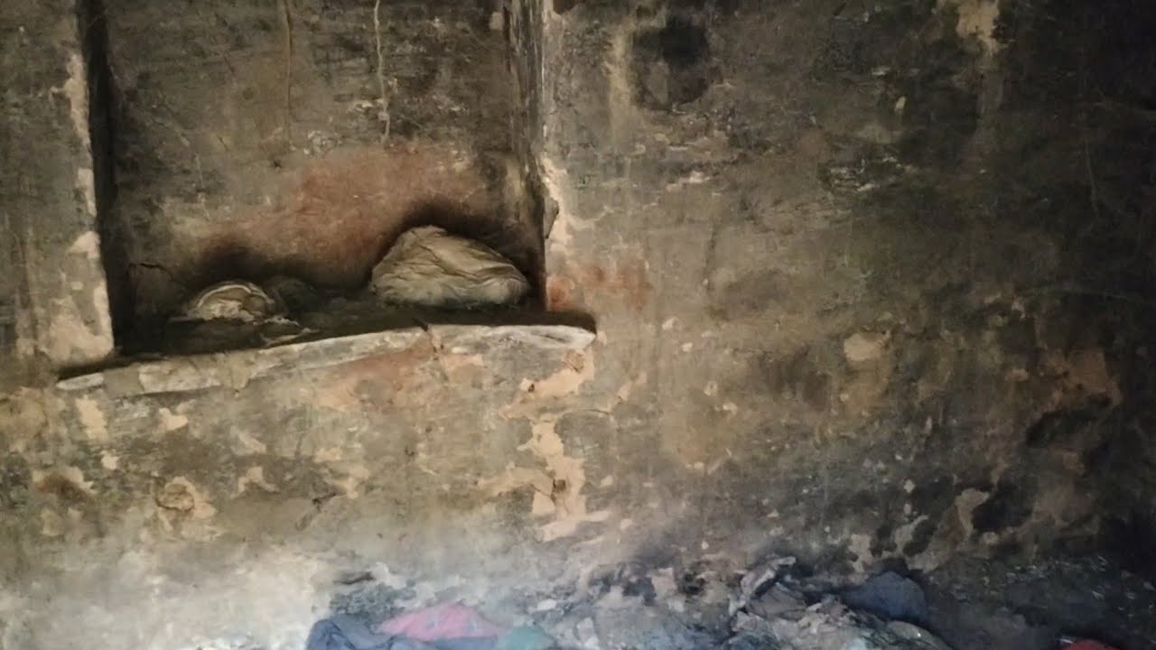 Ye kha aa gye 😰 honted place 👻 ya mandir ka part 