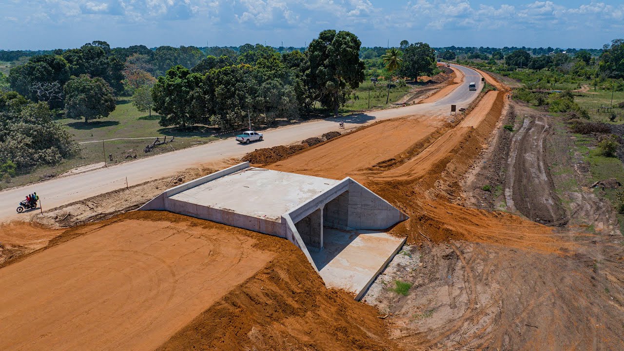 SERIKALI YATUMIA BILIONI 24.4 KUREKEBISHA MIUNDOMBINU YA BARABARA PWANI