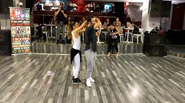 Ersin & Hande - Salsa Hand Tricks