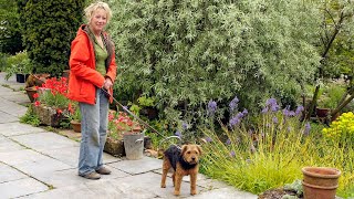 Life in a Cottage Garden with Carol Klein 2022Series 1  Spring