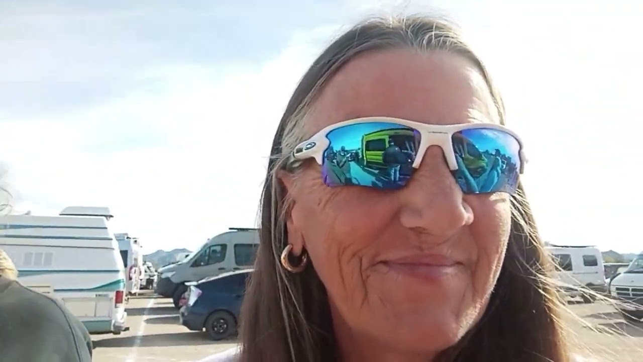 Кварцсайт оживает! | Жизнь в фургоне, продавцы, кочевники и зимние мероприятия, которые вы не зах...