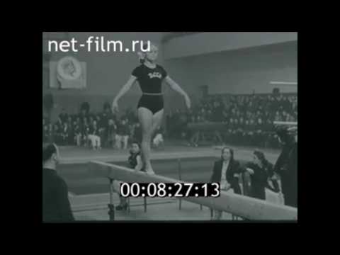 Video: Exkluzivní Rozhovor S Olympijskou Gymnastkou Laurie Hernandezovou