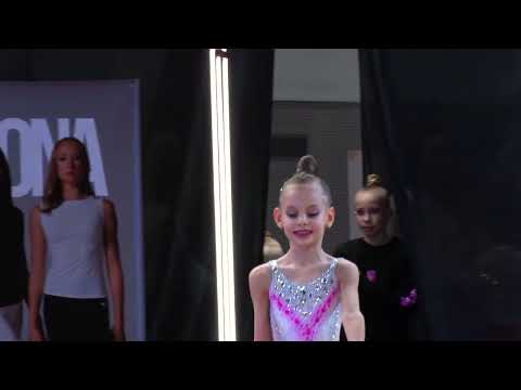 Фомічова Єва 2017 м яч