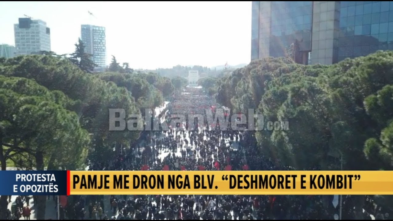 Pamjet me dron/ Protestuesit e opozitës mbushin bulevardin
