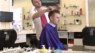 Buzdolabında Saç Tıraşı