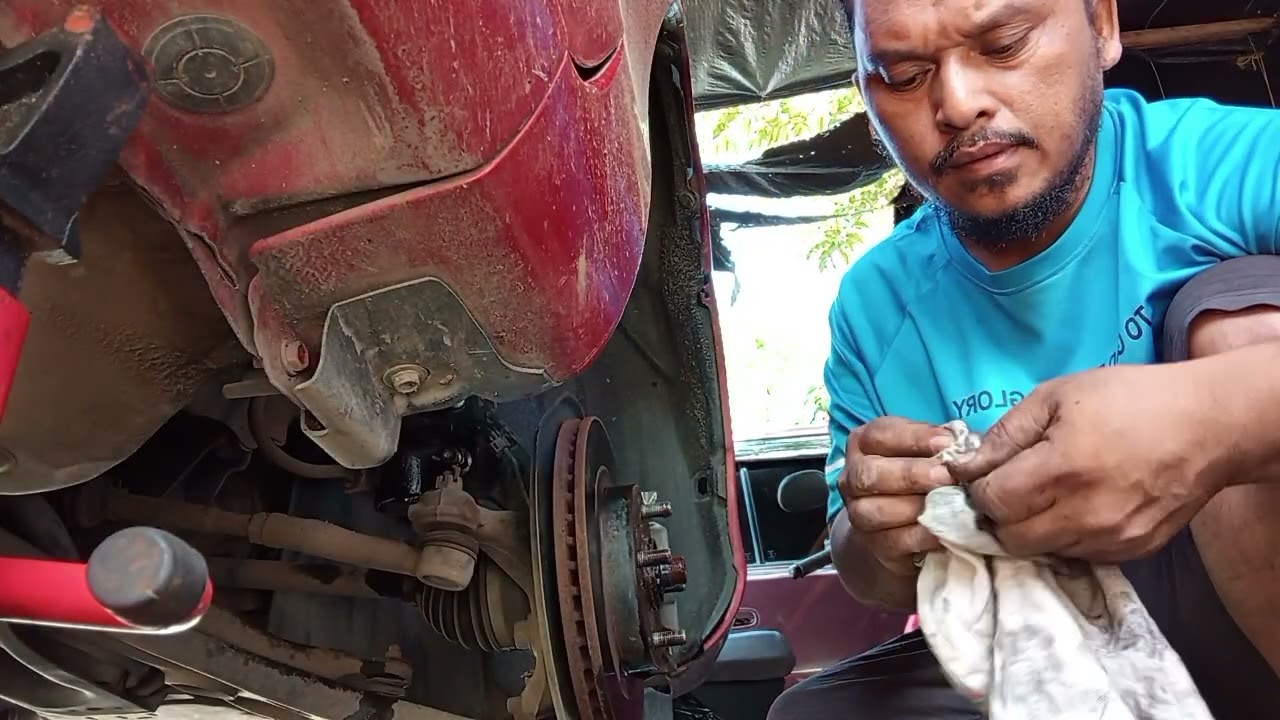 Toyota vios,malikot manibela,at kumakabig sa kaliwa, panourin kung anung dahilan nito.