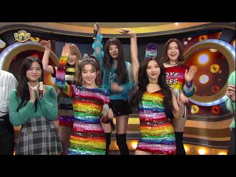 BLACKPINK's Jisoo plays Peek-A-Boo with RED VELVET at Inkigayo 171119