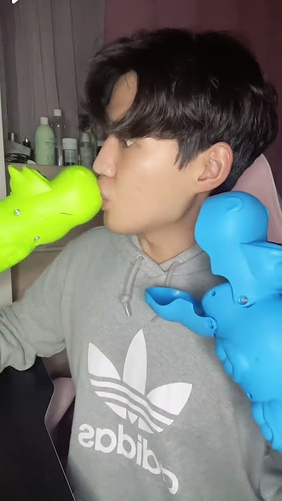 unexpected kiss
