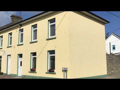 How to remove rust stains from painted render