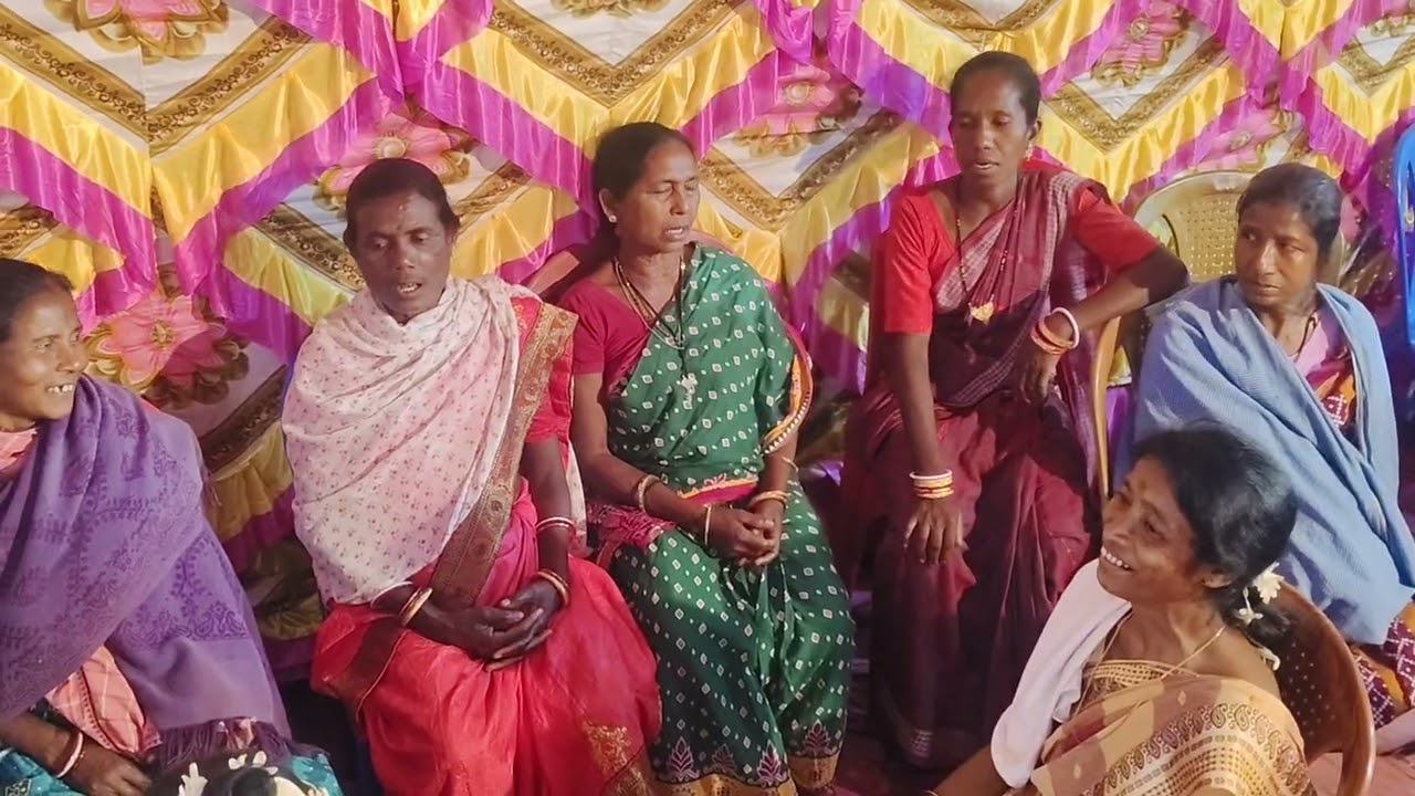 Kurukh Sadi Me Aayi log ka Singing 💐😁 #kuruk_languege🥰😎