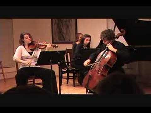 Robert Schumann Op. 80 Trio - movement 2