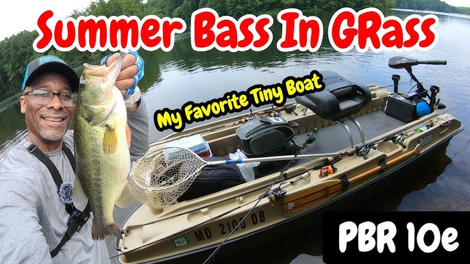 THE PELICAN BASS RAIDER 10e REVIEW!!! (MY MINI BASS BOAT) 