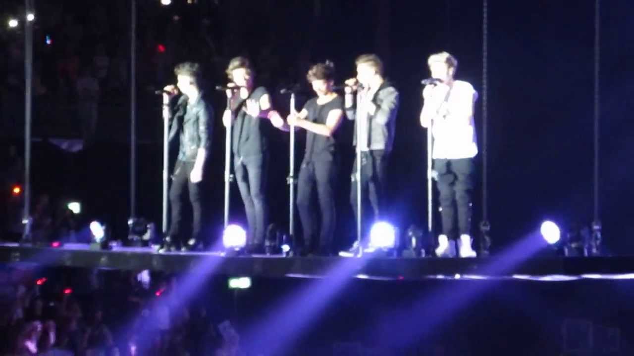 One Direction - C´mon C´mon and Change my Mind (Niall centric) - Berlin, 11.05.2013