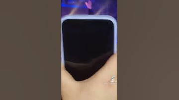 Thumbnail of Dawid Kwiatkowski mówi do swoich fanów