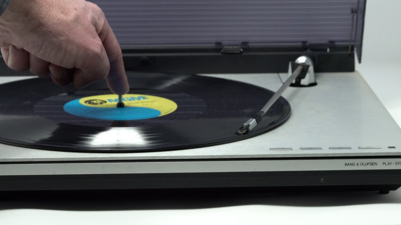 Bang & Olufsen Beogram 2000 turntable - YouTube