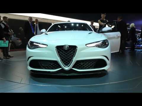 Alfa Romeo Giulia // Франкфурт 2015 // АвтоВести Online