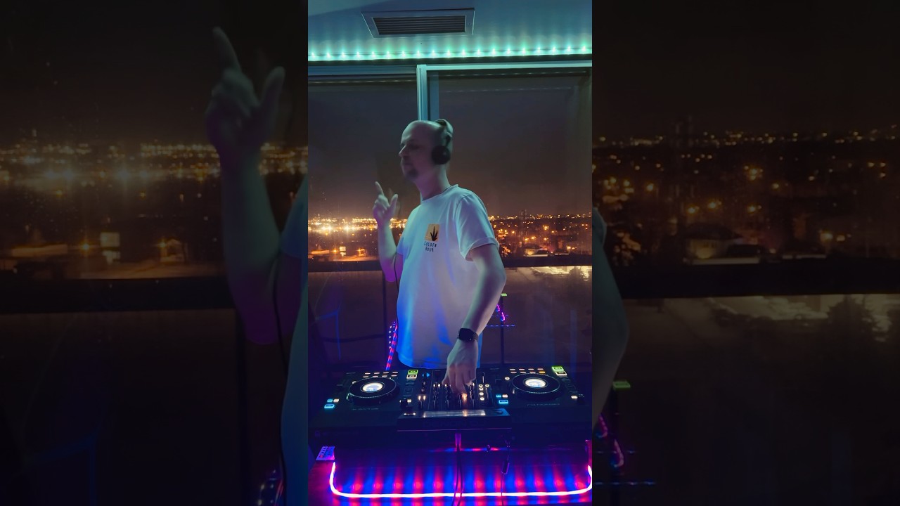 🔥 Playing an absolute banger – “Save Me” by DEX (UA)! Feel the vibe! 🎧⚡ 