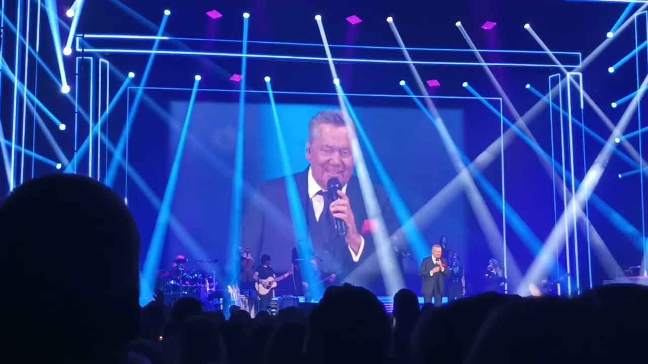 Roland Kaiser   Live in Schwerin 13 11 2021