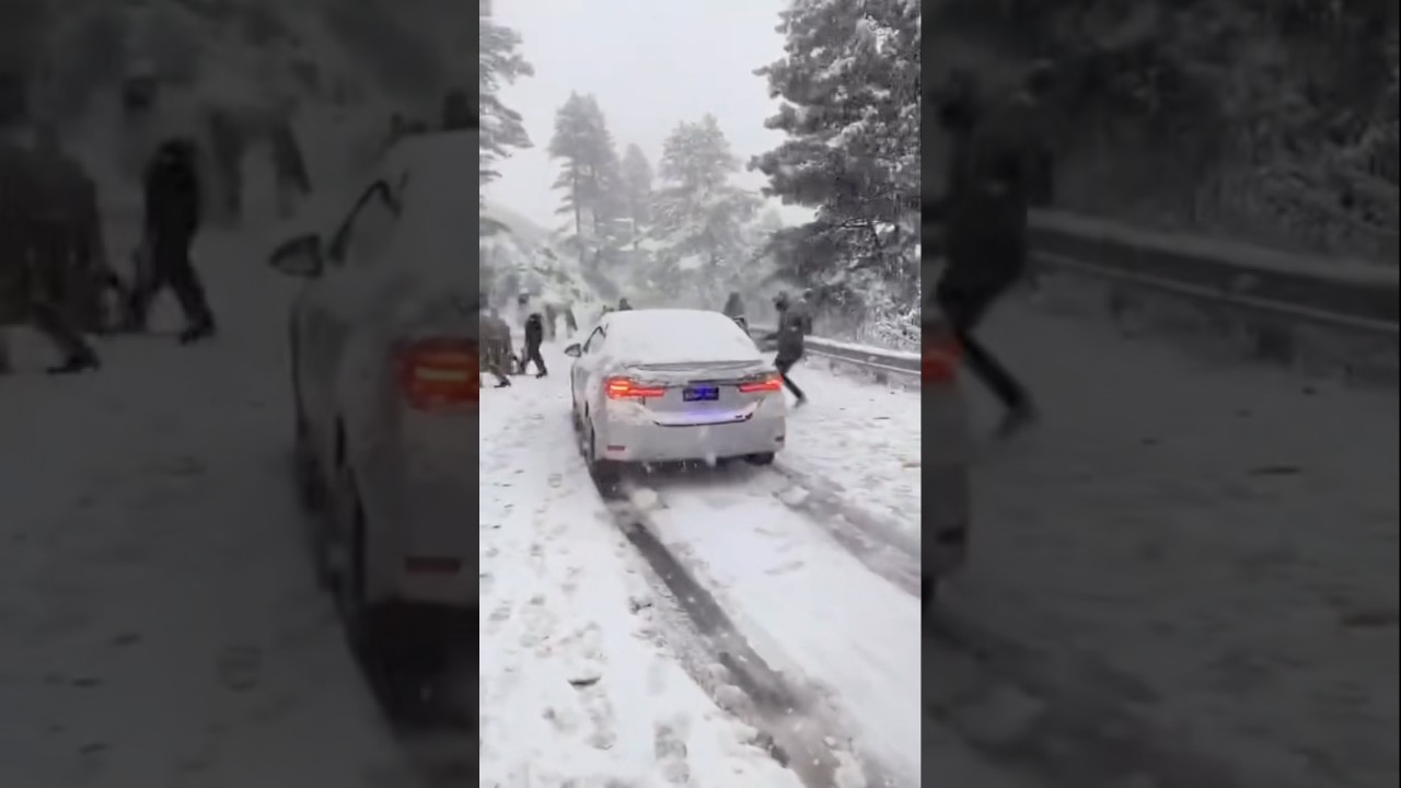 Accident in Murree because of SNOW!😨
