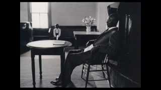 Vignette de la vidéo "Mississippi Fred McDowell - Wished I Was In Heaven Sitting Down"