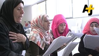 Antigone Of Syria: Refugee Women Reflect Their Own Battle screenshot 1