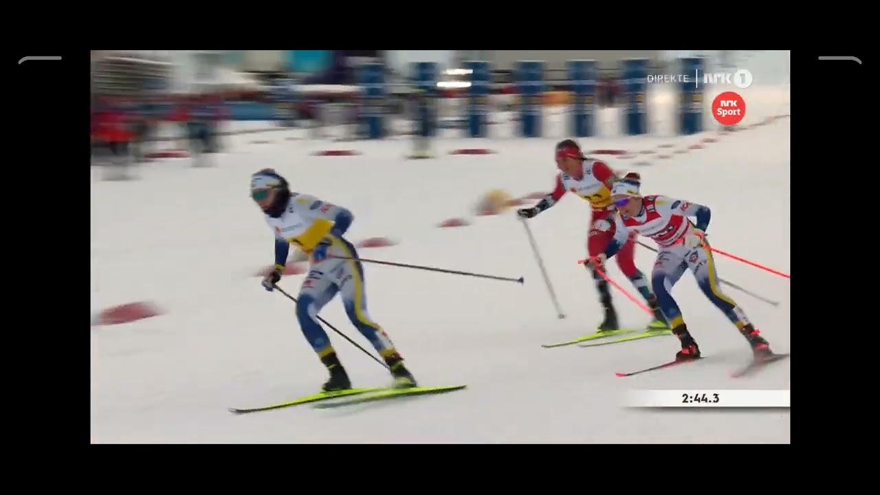 Kristine S  Skistad (nor) Sprint in Granåsen against Linn Svahn (swe) and Emma Ribom (swe) 15.12.23