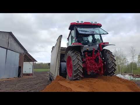 Видео: Новый трактор прибыл!