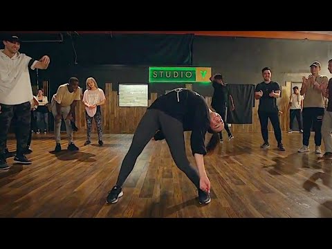 OLHA A EXPLOSAO - Mc Kevinho | Kaycee Rice | Matt Steffanina and Chachi Choreography