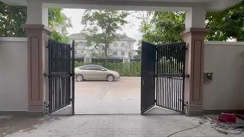 Mô tơ cánh tay đòn Ý lắp cho cổng 4 cánh nhà khách.