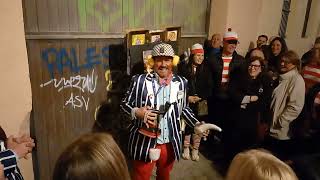 El operario de la Kiss Cam. Mini romancero. Pedro Barba. Carnaval de Cádiz 2026