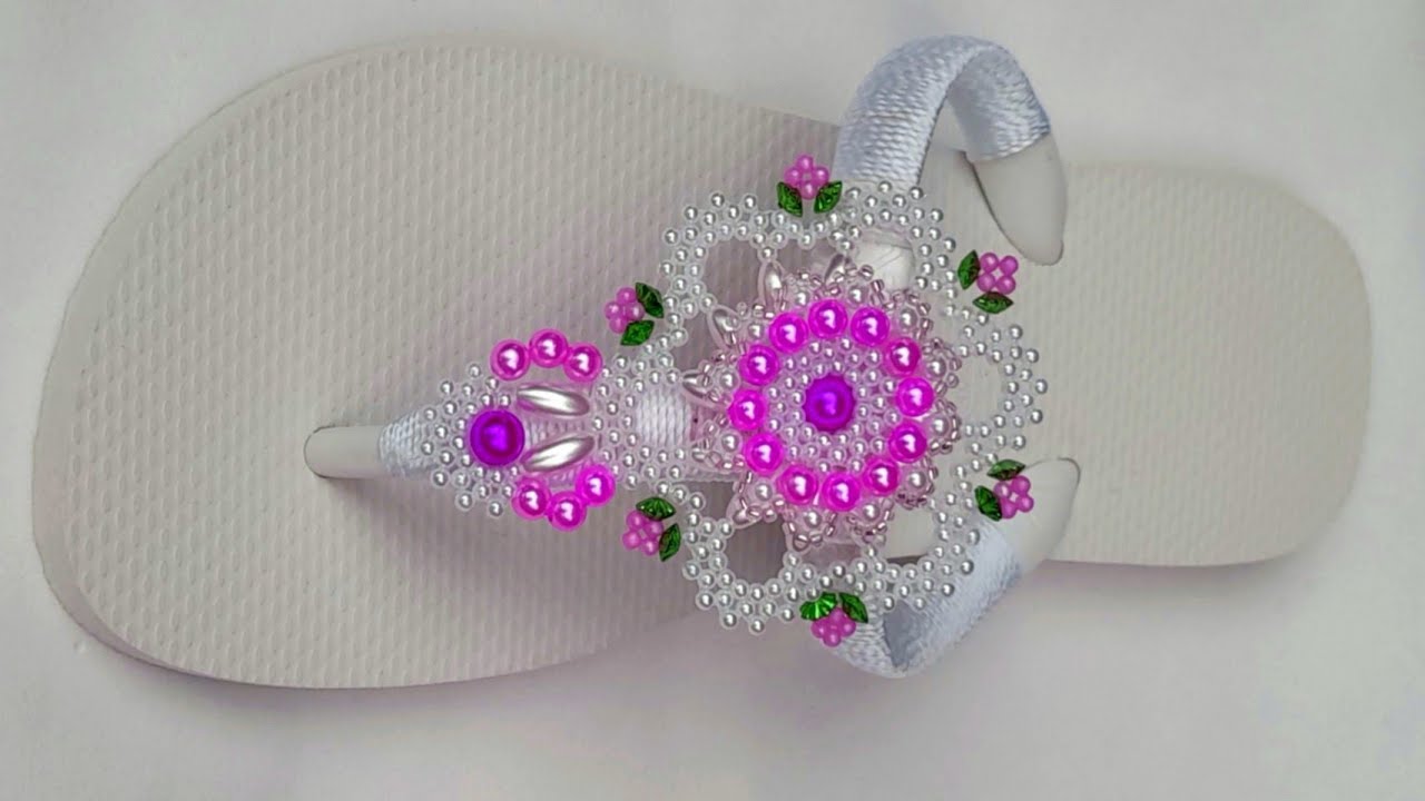 chinelos decorados/passo a passo de um lindo cabedal de pérolas e arrozinho. primeira parte. Eliene