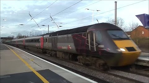 **RARE** Cross Country HST Speeds Through Biggleswade!?