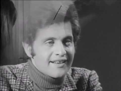 Putar Isabelle prends mon chapeau - Joe Dassin
